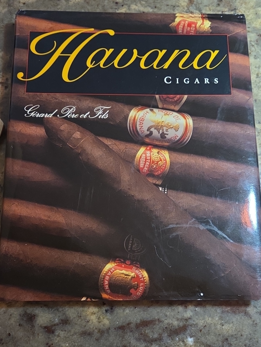 Hardcover Havana Cigars Coffee Table Book 1997